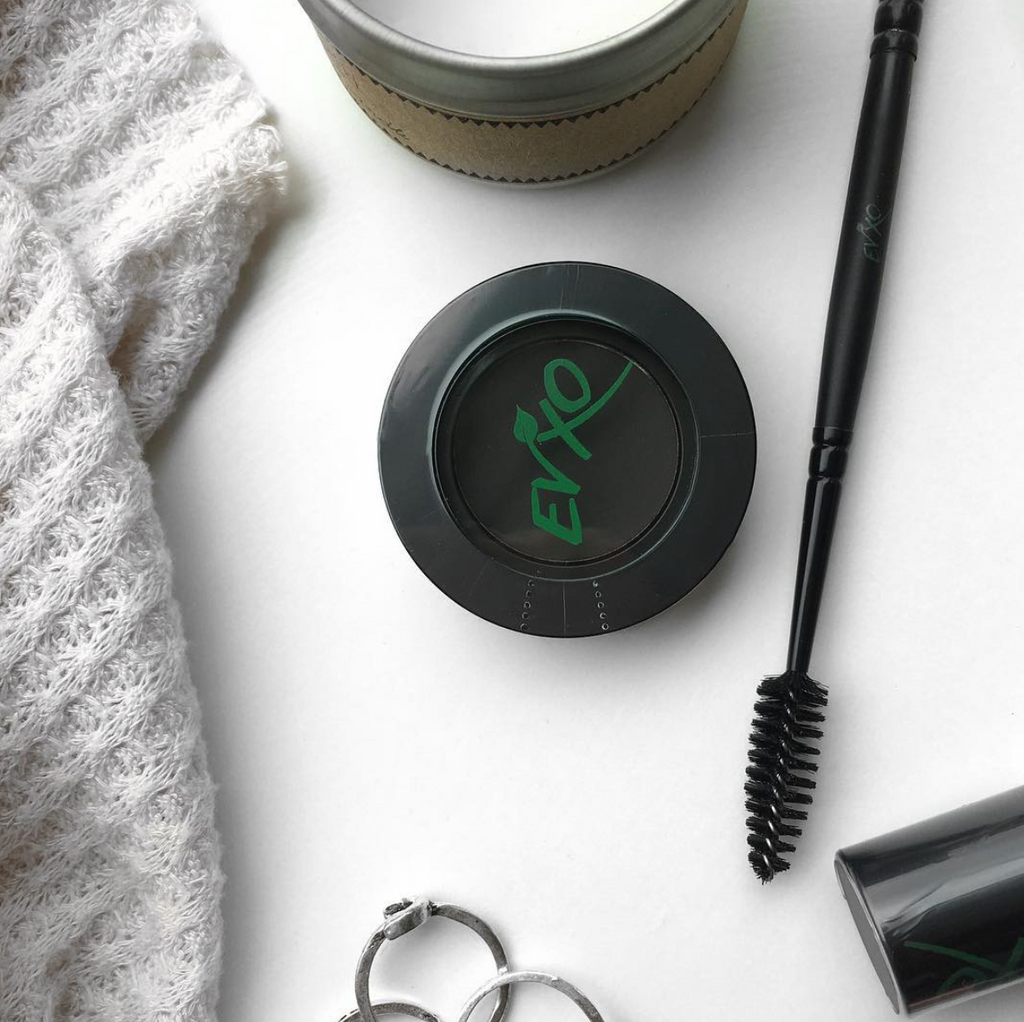 How to: Vegan and Organic Brow Pomade