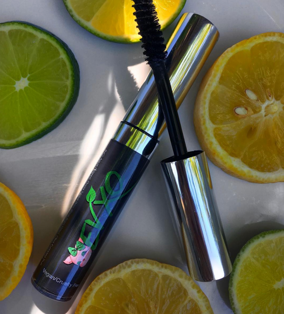 How To Use EVXO's Mineral Mascara